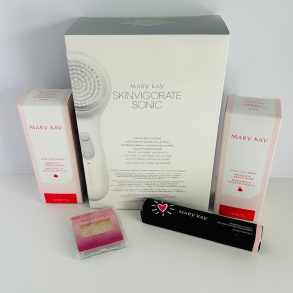 Mary Kay Skinvigorate Sonic Cleanser with 2 Clay Masks, Lip Gloss & Eye Shadow